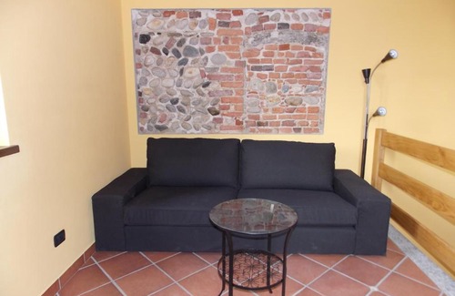 Oleggio House | Agriturismo La Farazzina