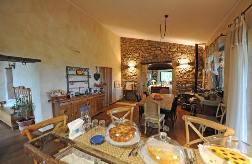 Montorsaio House | Agriturismo Sugheretello