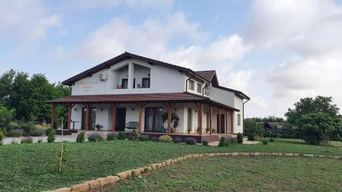 Razim Lake House | Agropensiunea Cristian