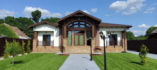 Albestii Paminteni House | Agropensiunea Anotimpuri