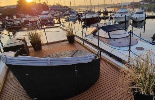 Herrenwyk Boat Rental | Ahoy Masal Modern retreat