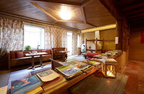 Revine Lago Hotel | Ai Cadelach Hotel Giulia