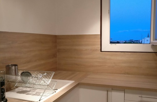 Les Beaux-Arts Apartment | Aiguelongue, head in the stars
