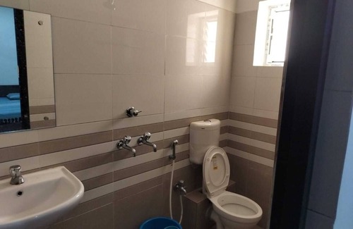 Bhubaneshwar House | AIIMS Nagar Homestay by Hezitt Stay