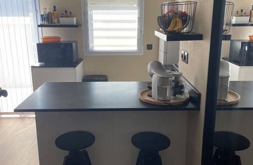Morieres-les-Avignon Apartment | Air-conditioned T2 apartment