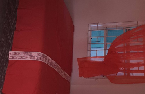 Bridgetown Apartment | airbnb.com/h/palacerentalsbb airbnb.com/h/palacerentals2bb