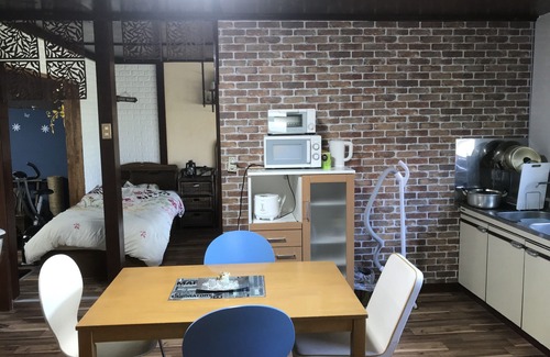 Asahikawa House | Airfield hill and patchwork hill valley house