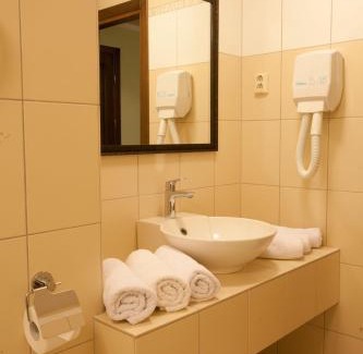 Vilnius Hotel | AIRINN Vilnius Airport Hotel RENOVATED 2025