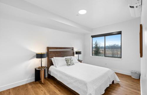 Juneau Apartment | Airport Access with Stunning View A203