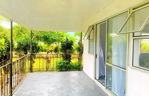 Fua'amotu House | Airport Cottage - Private Twin Room