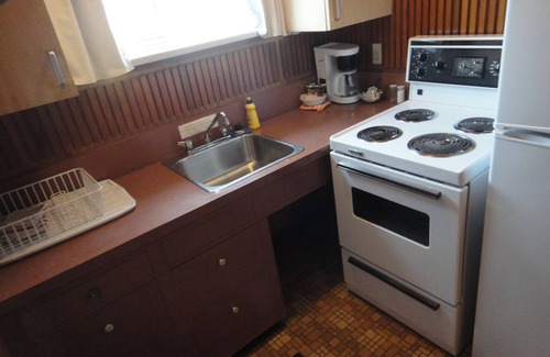 Quesnel Hotel | Airport Inn Motel & RV Park