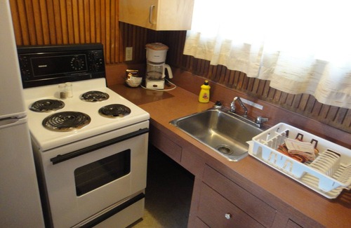 Quesnel Hotel | Airport Inn Motel & RV Park