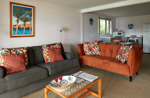 Akaroa Apartment | Akaroa on the Beach Apartments