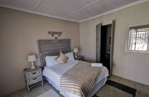 Calvinia Bed & Breakfast | Akkerdam Bed and Breakfast