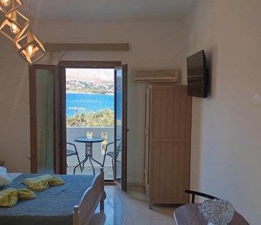Drymonas Apartment | Akrogiali Rooms & Studios