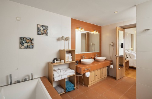 Lakones Hotel | Akrotiri Beach Resort Hotel - Adults friendly