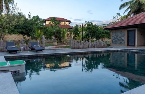 Pollachi Villa | Akshaya Bungalow by Sparsa