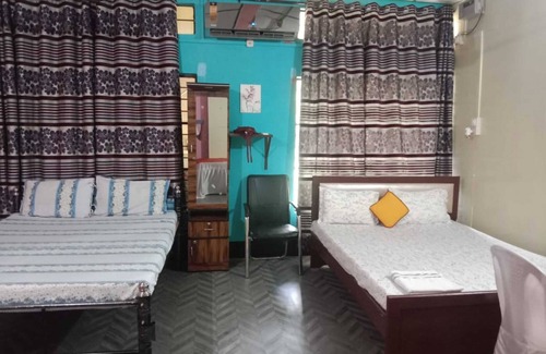Guwahati House | Akshita Guest House By GRB