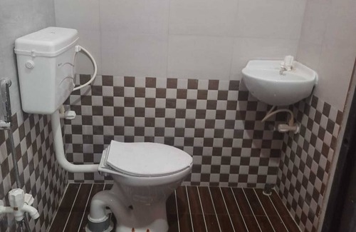 Guwahati House | Akshita Guest House By GRB