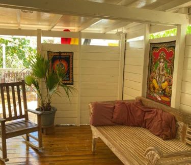 Cul de Sac House | Akunamatata Guest House Cul de Sac