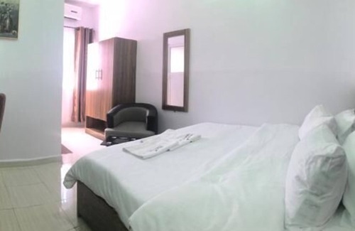 Oba Ile Hotel | Akure Airport Hotel