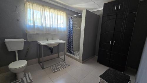 Mamaolo Apartment | Akwaaba Fie Guesthouse