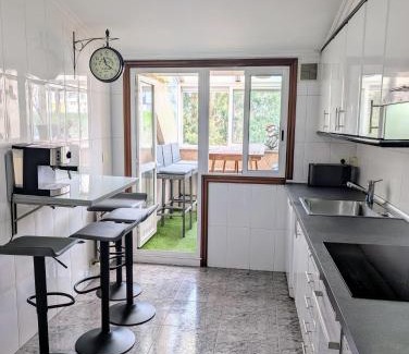 Lavadores Apartment | Alójate en Vigo! Piso acogedor y funcional