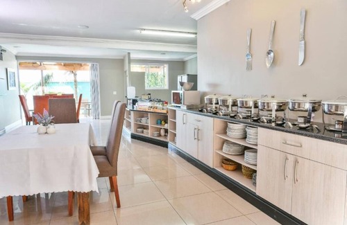 Summerstrand House | Al-Beit Lodge