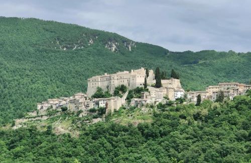 Rocca Sinibalda House | Al Castello