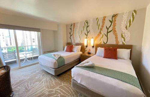 Ala Moana House | Ala Moana Hotel 13th FL R0 2Double Beds 4Person