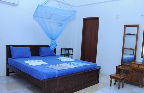 Norochcholai Hotel | Alankuda Dolphin Village Hotel