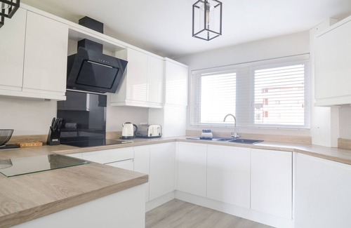 Maryport Cottage | ALAUNA VIEW, pet friendly, country holiday cottage in Maryport