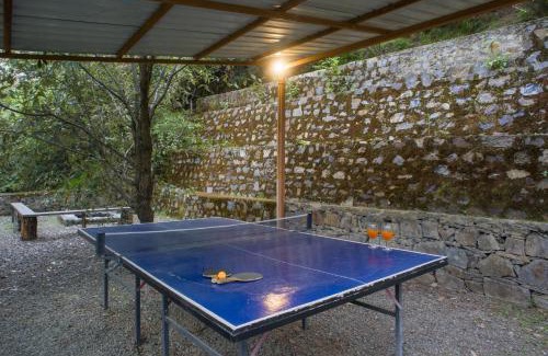 Kandaghat Villa | Alaya Stays Cottage with Tree House - Suro Woodbine Chalet