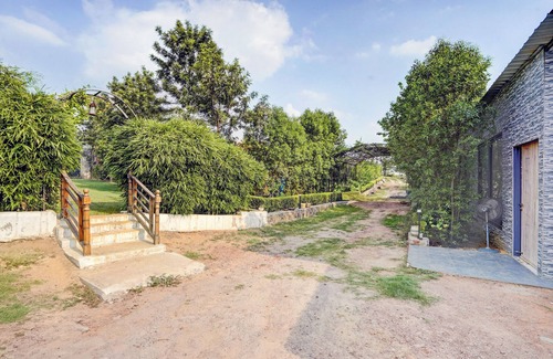 Gurugram Villa | Alaya Stays Fortezza | Pet-friendly 6-BHK Farmhouse With Private Pool