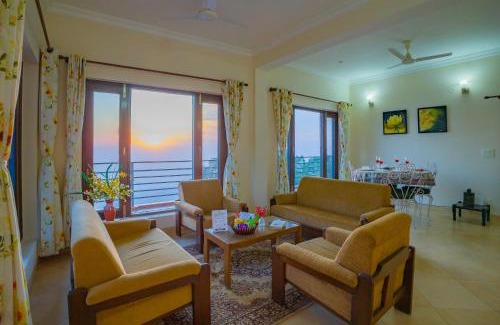 Kasauli Villa | Alaya Stays Pine View Cottage - 3 BHK Himalayan Retreat with Scenic Views