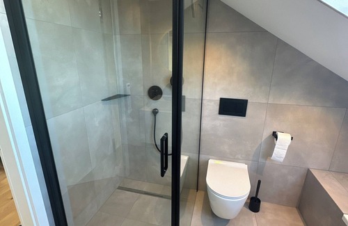 Frommern Apartment | Alb Apartment - cozy apartment with balcony