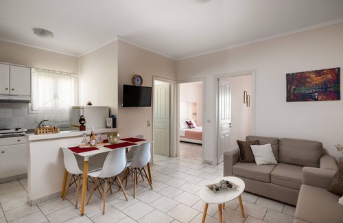 Ipsos Apartment | Albatross Apartments by Konnect, Ipsos