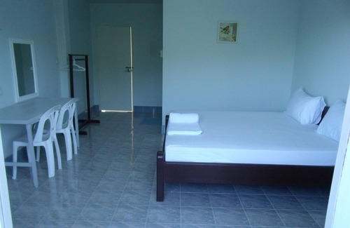 Saphli Hotel | Albatross Guesthouse Thungwualaen Beach