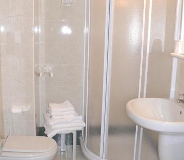 Monte Sant'Angelo Hotel | Albergo Casa Del Pellegrino