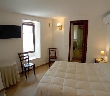 Montalbano Elicona Hotel | Albergo Diffuso Montalbano Borgo Antico - La Casetta del Vento