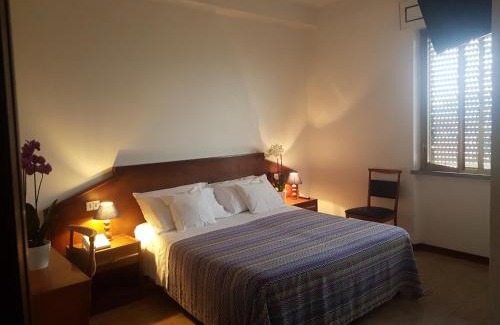 Castelnuovo Magra Hotel | Albergo Smeraldo