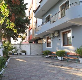 Sheqi i Vogel House | Albora Guest House