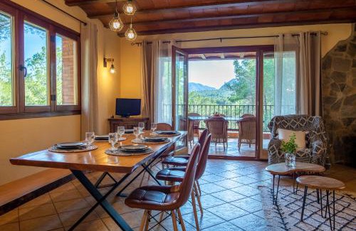 Mont-roig del Camp Villa | AldeaMia, Cozy villa for 8 people, pool, mountain view, beach at 8 min