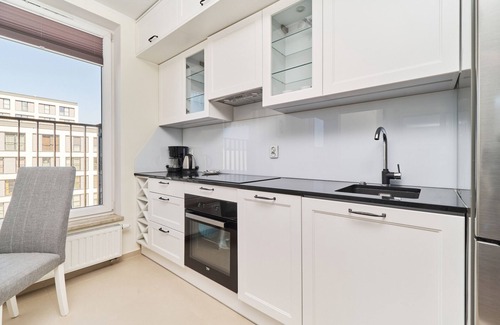 Fabryczna Apartment | Aleja Architektow Apartments by Renters