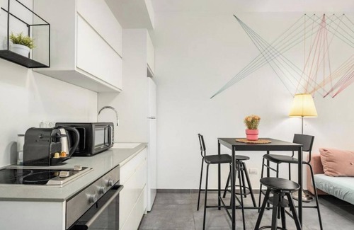 Tel Aviv Promenade Apartment | Alenby Luxury Apartment By Nimizz One Bedroom Apartment
