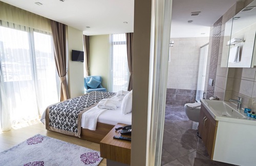 Yomra Hotel | Alesha Suite