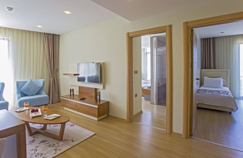 Yomra Hotel | Alesha Suite