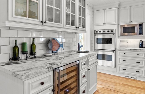 Swansboro House | Alex Moore House - Historic Swansboro, Historic Home - What Could Be Finer!