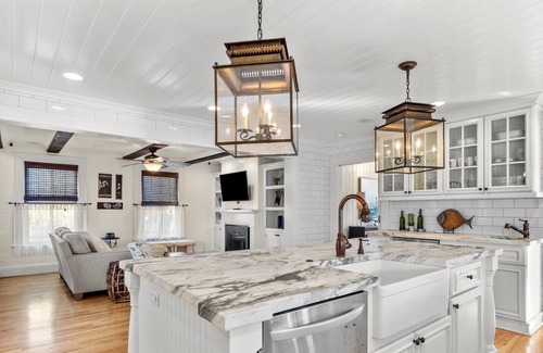 Swansboro House | Alex Moore House - Historic Swansboro, Historic Home - What Could Be Finer!