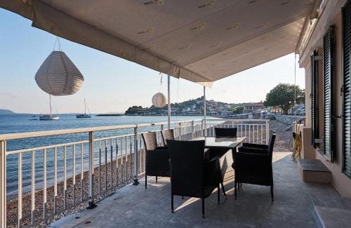 Foinikounta Apartment | Alexis Studios